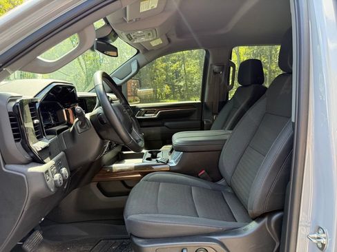 Used 2024 Chevrolet Silverado 2500 LT w/ Z71 Sport Edition AWD/4WD image 5