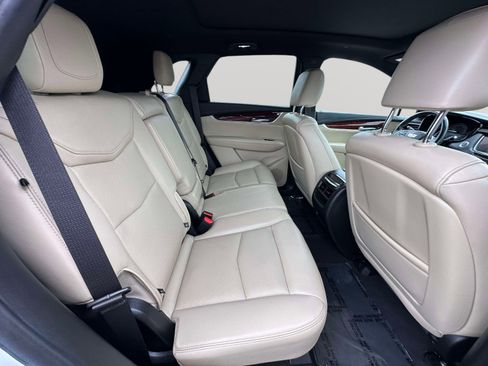 Used 2019 Cadillac XT5 Premium Luxury AWD/4WD image 30