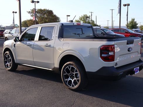 Used 2025 Ford Maverick Lariat AWD/4WD image 17