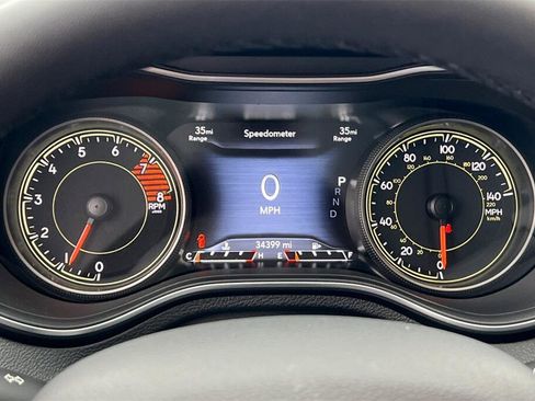 Used 2022 Jeep Cherokee Latitude Lux image 24