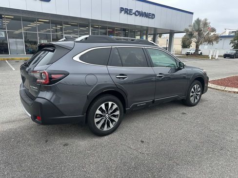 Used 2025 Subaru Outback Touring XT image 3