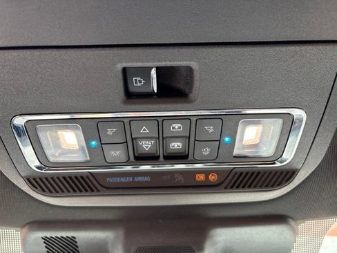 Used 2024 Ford F350 Platinum w/ Tremor Off-Road Package AWD/4WD image 32