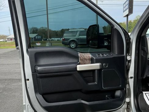 Used 2019 Ford F250 Lariat w/ Lariat Ultimate Package AWD/4WD image 20