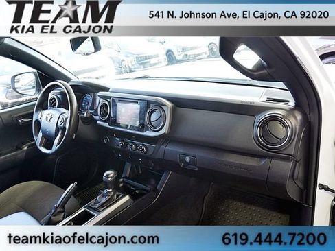 Used 2016 Toyota Tacoma TRD Sport w/ Towing Package RWD image 10