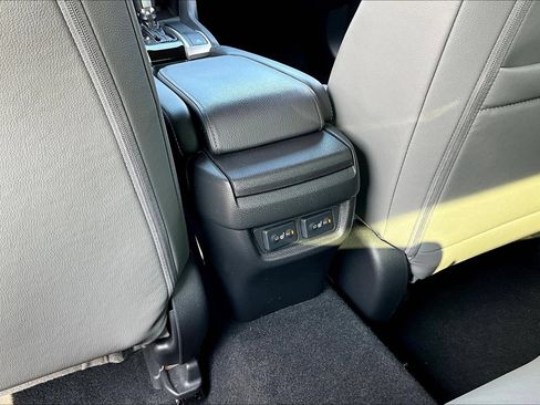 Used 2018 Honda Civic Touring image 11
