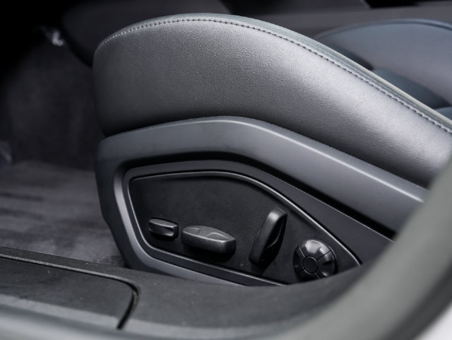 Certified 2023 Porsche Taycan RWD image 11