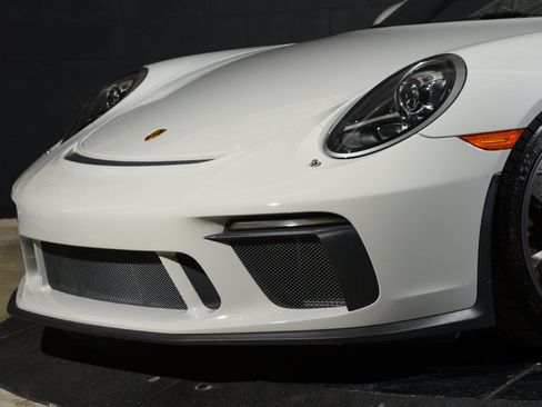 Used 2019 Porsche 911 GT3 RWD image 11