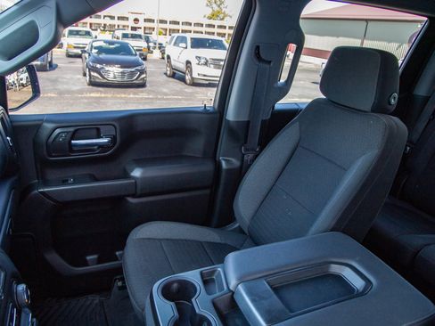 Used 2022 Chevrolet Silverado 1500 Custom Trail Boss w/ Safety Confidence Package AWD/4WD image 14