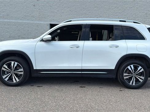 Used 2025 Mercedes-Benz GLB 250 GLB 250 image 7