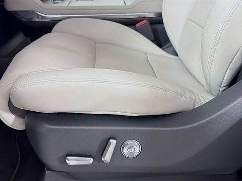 New 2026 Lincoln Navigator L Reserve AWD/4WD image 20