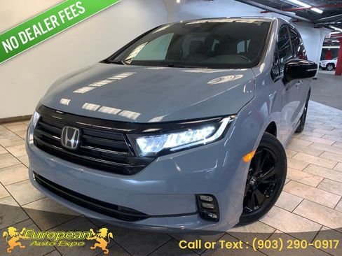 Used 2023 Honda Odyssey Sport image 1