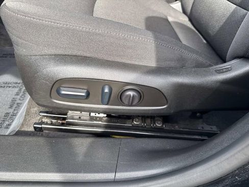 Used 2025 Chevrolet Malibu LT image 22