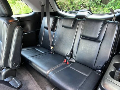 Used 2019 Toyota Highlander XLE AWD/4WD image 24