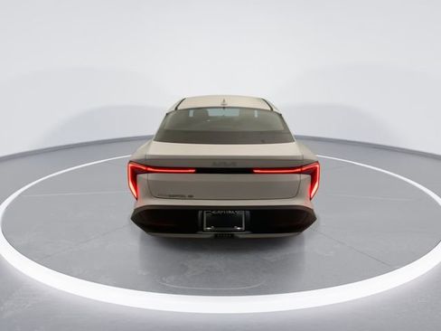 Used 2025 Kia K4 LXS image 5