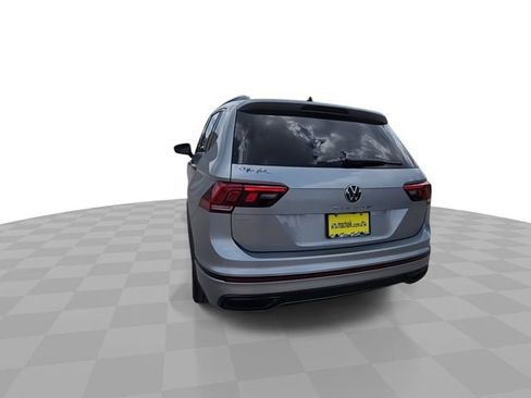 Used 2024 Volkswagen Tiguan SE R-Line FWD image 7
