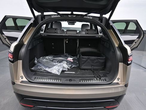 New 2026 Land Rover Range Rover Velar Dynamic SE AWD/4WD image 14