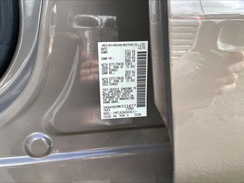 Used 2021 Nissan Titan PRO-4X w/ Pro-4x Convenience Package image 18