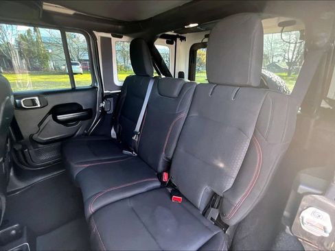 Used 2018 Jeep Wrangler Unlimited Rubicon AWD/4WD image 22