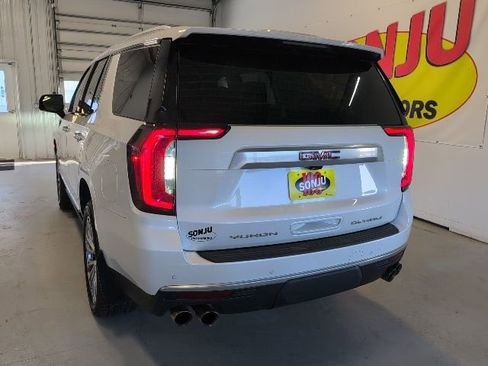 Used 2021 GMC Yukon Denali w/ Denali Premium Package AWD/4WD image 41