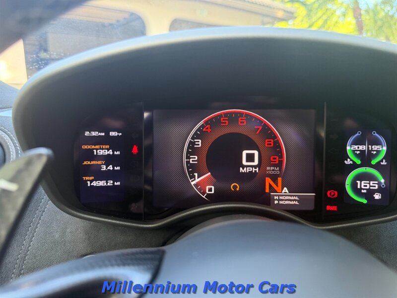 Used 2017 McLaren 570S RWD image 7