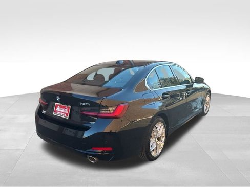 Used 2025 BMW 330i xDrive Sedan image 4