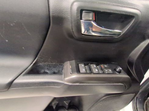 Used 2023 Toyota Tacoma TRD Off-Road w/ Technology Package image 12