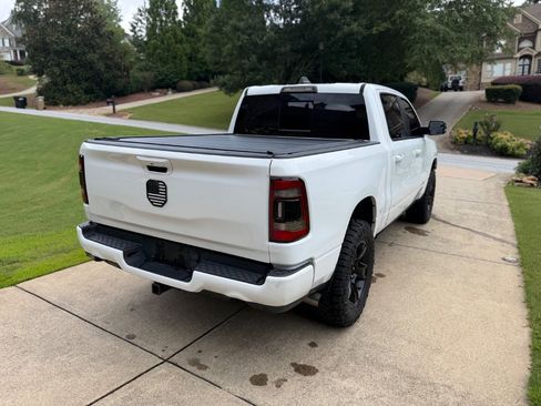 Used 2021 RAM 1500 Big Horn AWD/4WD image 6