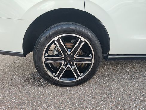 Certified 2021 Ford Expedition Limited RWD image 41