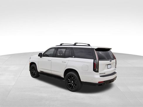 Used 2021 Cadillac Escalade Sport w/ Driver Assist Tech Package AWD/4WD image 3
