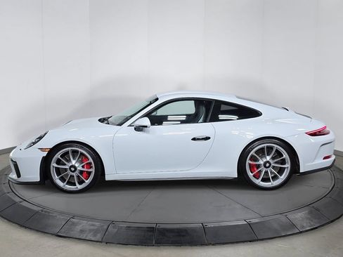 Used 2018 Porsche 911 GT3 RWD image 2