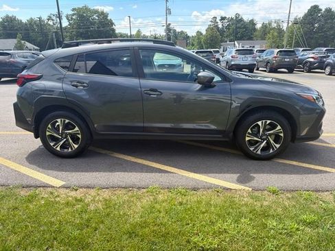 Used 2024 Subaru Crosstrek 2.0i Premium AWD/4WD image 4
