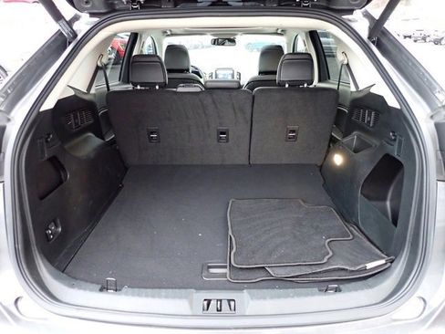 Used 2022 Ford Edge SEL w/ Convenience Package image 8