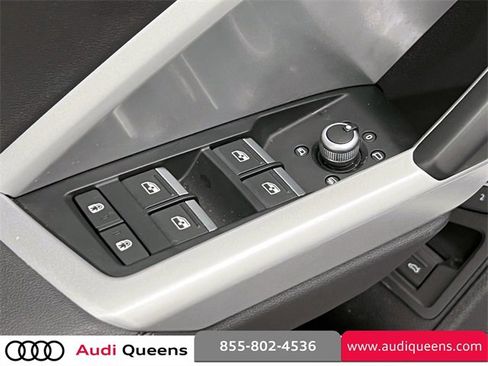 Used 2023 Audi Q3 2.0T Premium w/ Convenience Package image 16