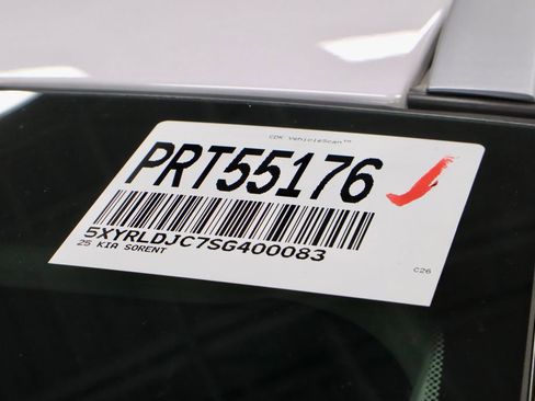 Used 2025 Kia Sorento S image 39