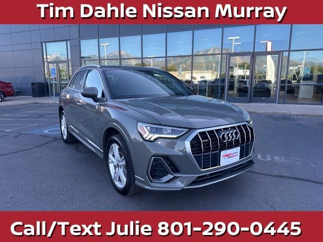 Used 2023 Audi Q3 2.0T Premium Plus w/ Premium Plus Package AWD/4WD image 3