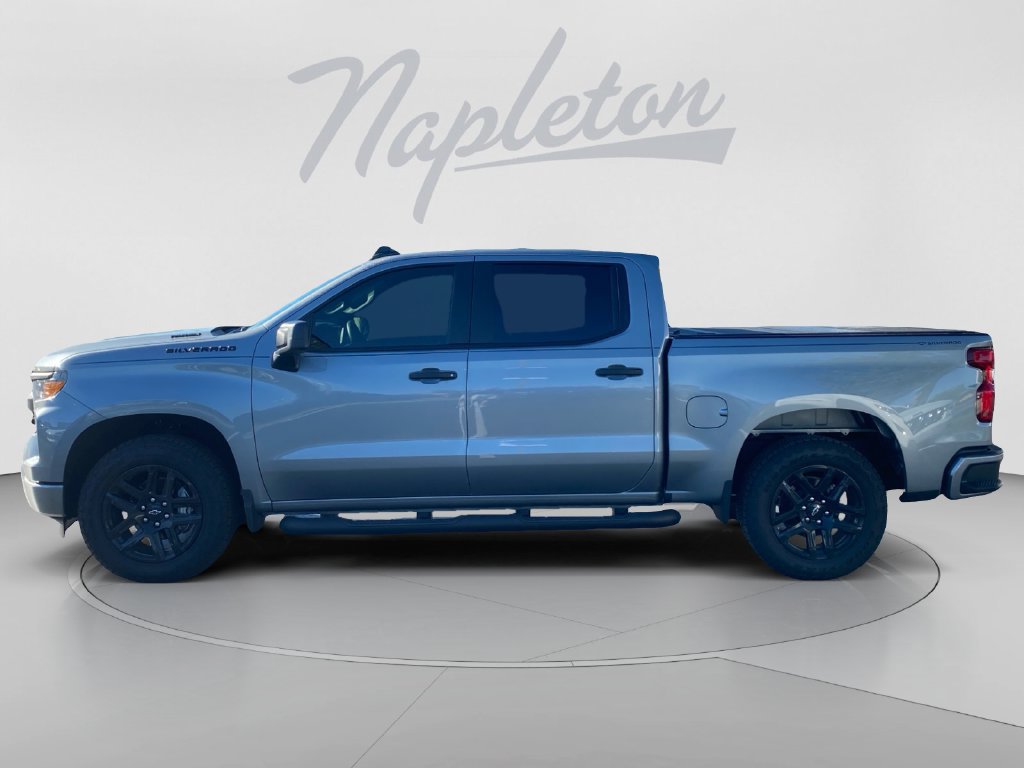 Used 2026 Chevrolet Silverado 1500 Custom w/ Turbomax Blackout Package RWD image 2