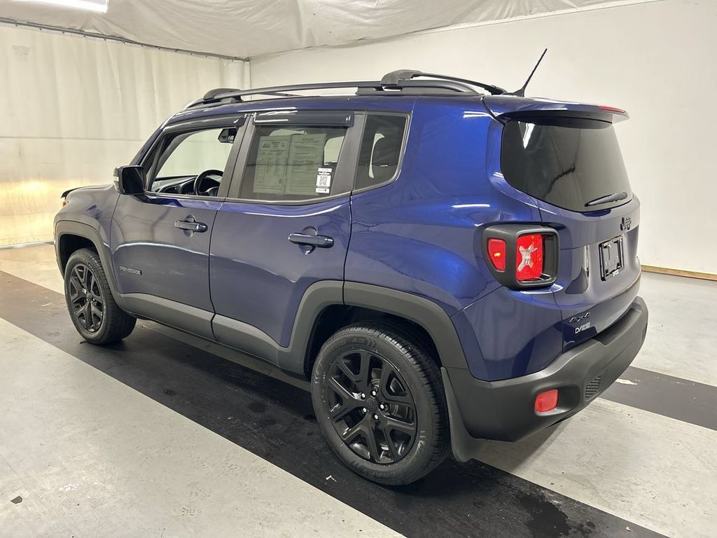 Used 2017 Jeep Renegade Altitude AWD/4WD image 7