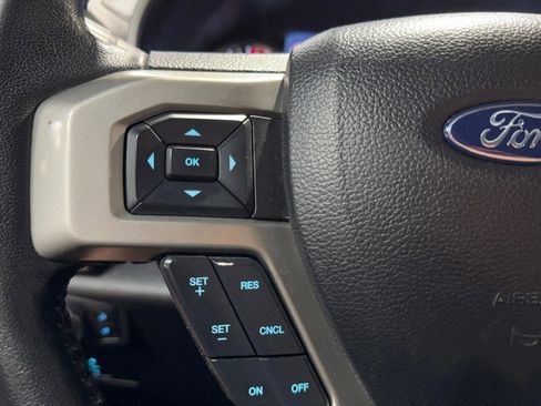 Used 2020 Ford F250 Lariat w/ Lariat Value Package image 31