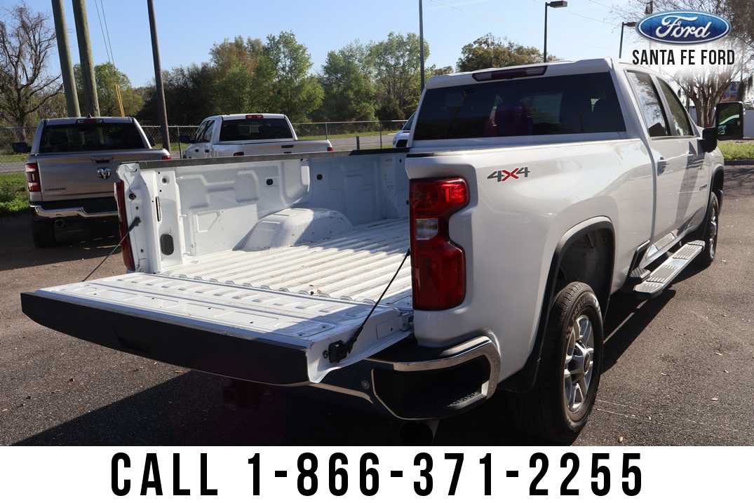 Used 2025 Chevrolet Silverado 2500 LT w/ Safety Package AWD/4WD image 9