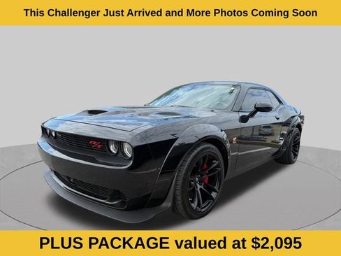 Used 2021 Dodge Challenger R/T Scat Pack RWD image 5
