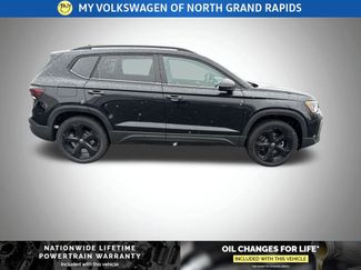 New 2026 Volkswagen Taos SE video 2