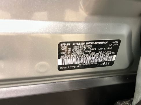 Used 2024 Mitsubishi Outlander ES image 26