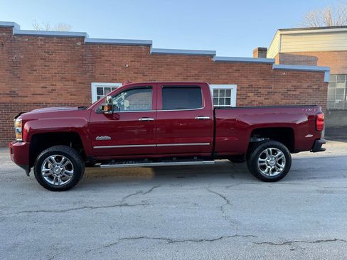 Used 2018 Chevrolet Silverado 2500 High Country w/ Duramax Plus Package image 1