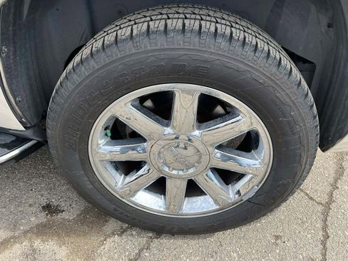 Used 2014 GMC Yukon Denali image 17