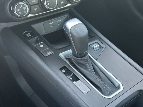 New 2026 Nissan Kicks S image 30