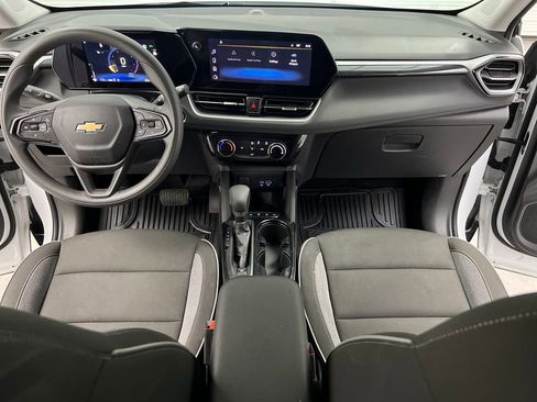 Used 2025 Chevrolet TrailBlazer LT image 32