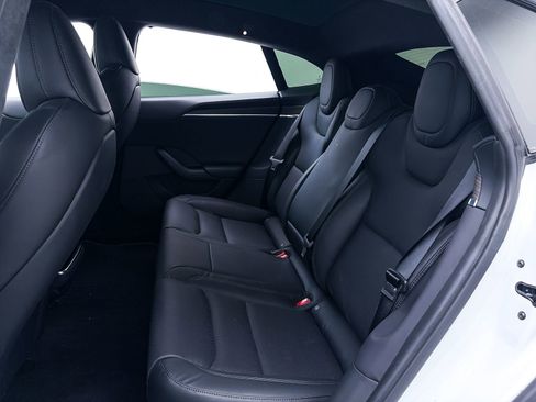 Used 2022 Tesla Model S image 33