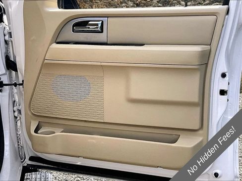 Used 2015 Ford Expedition Limited w/ Equipment Group 301A AWD/4WD image 19
