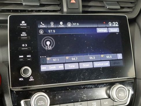 Used 2020 Honda Insight EX image 29