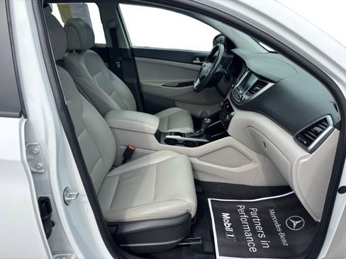 Used 2018 Hyundai Tucson Value image 11